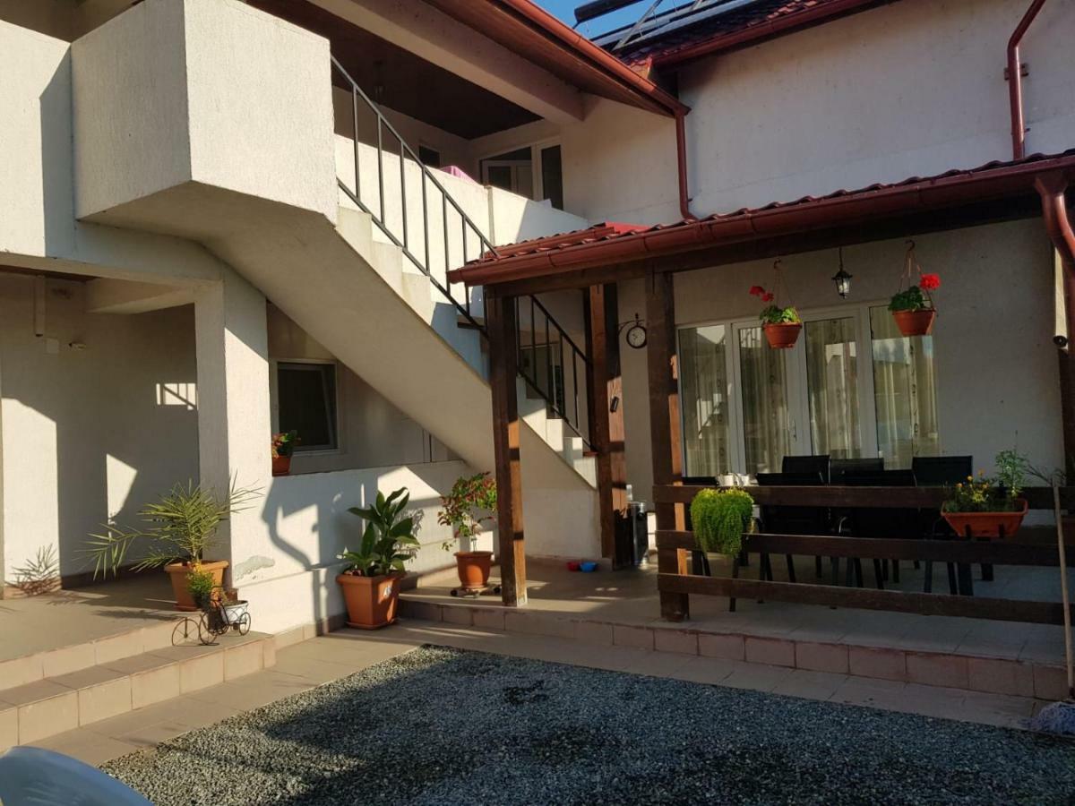 Casa Dragon Hotel ซูลีนา ภายนอก รูปภาพ